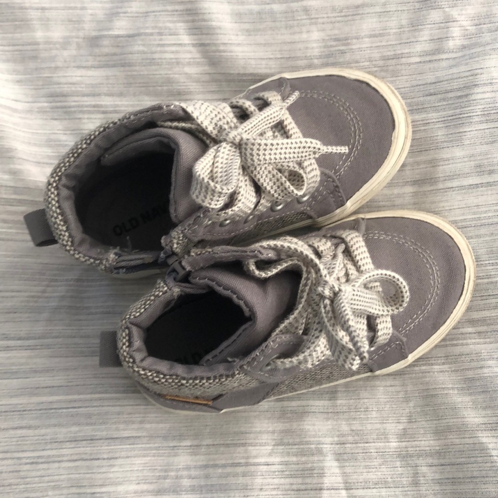 Size 6 toddler high tops